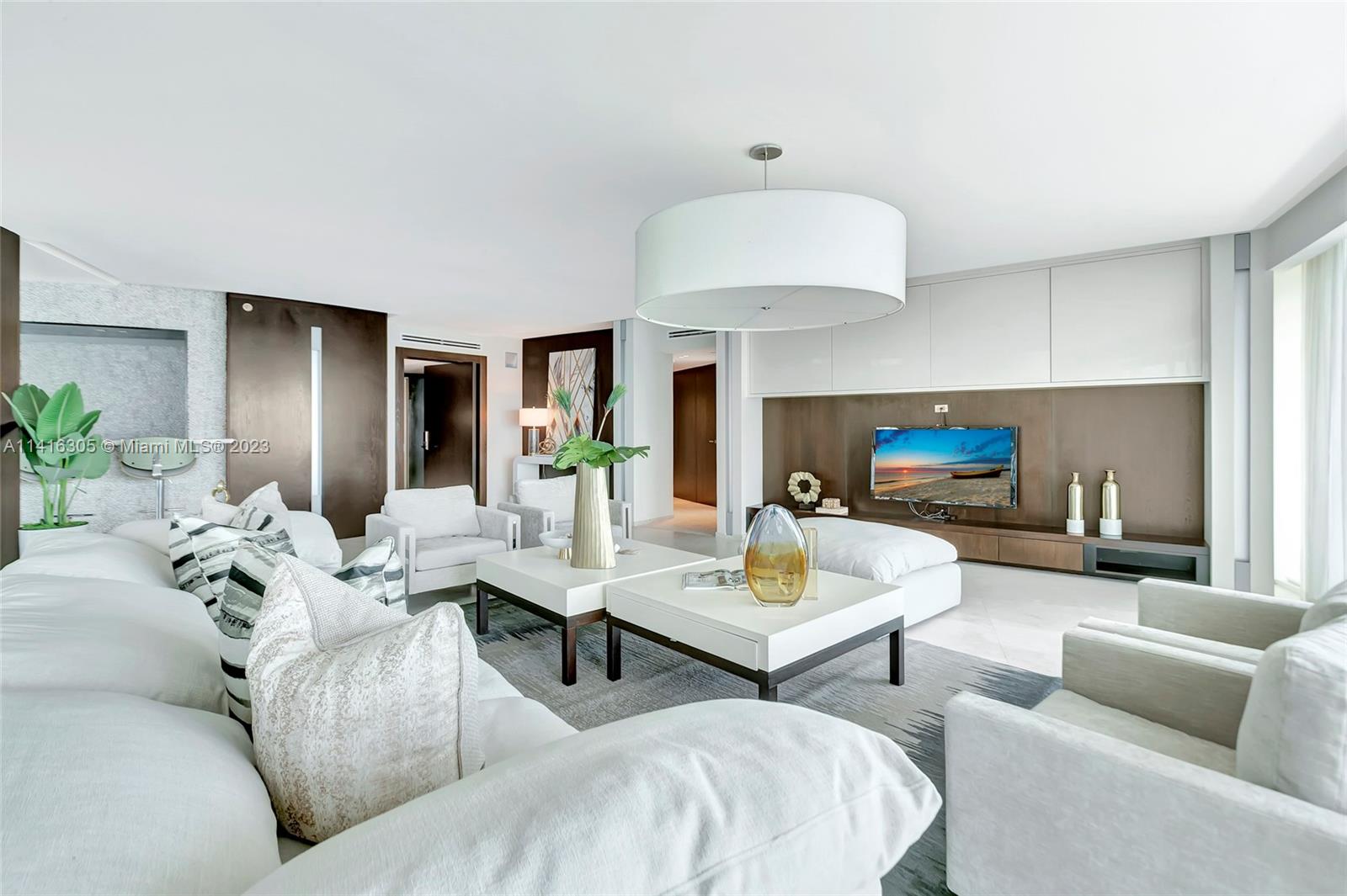 BRISTOL TOWER CONDO - Residential