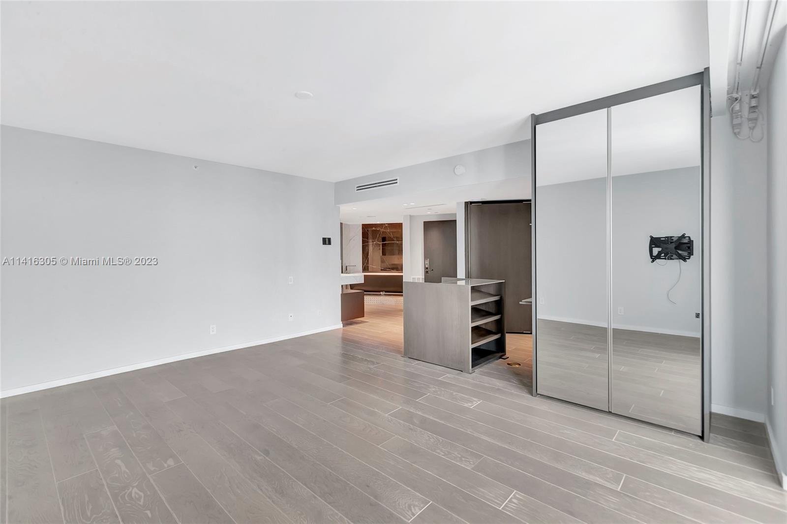 BRISTOL TOWER CONDO - Residential