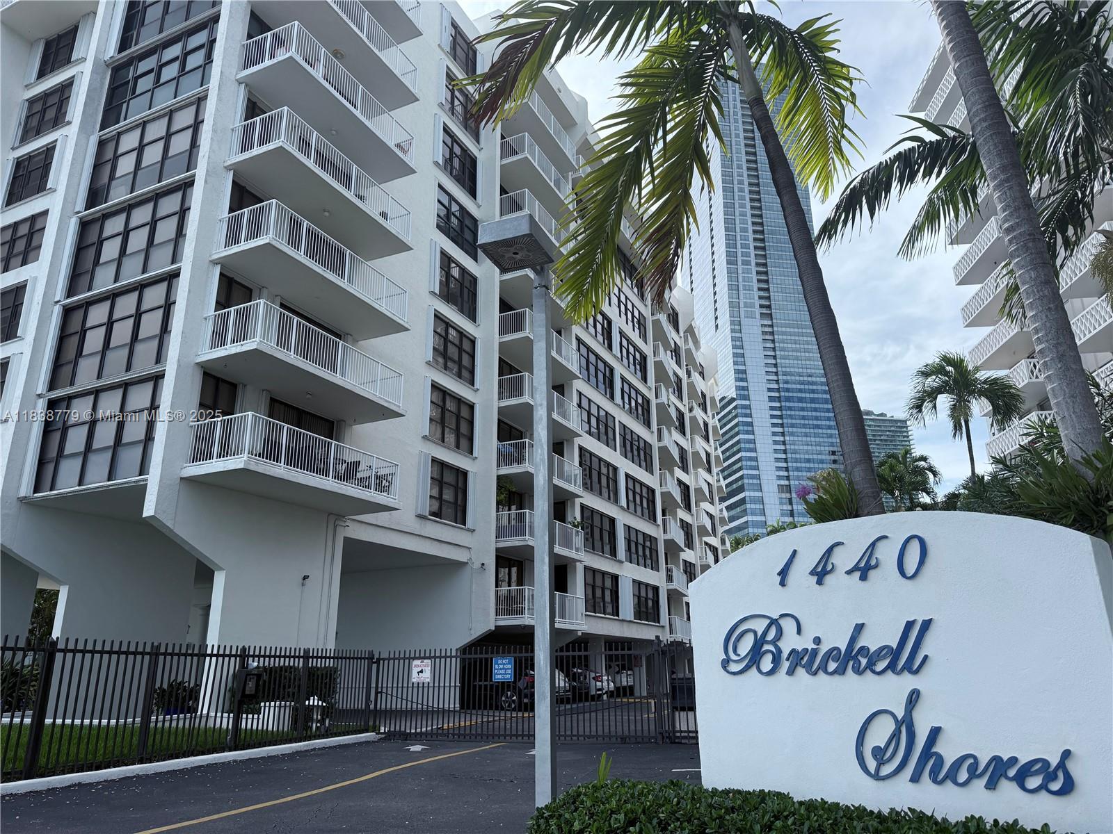 1440 Brickell Bay Dr 307