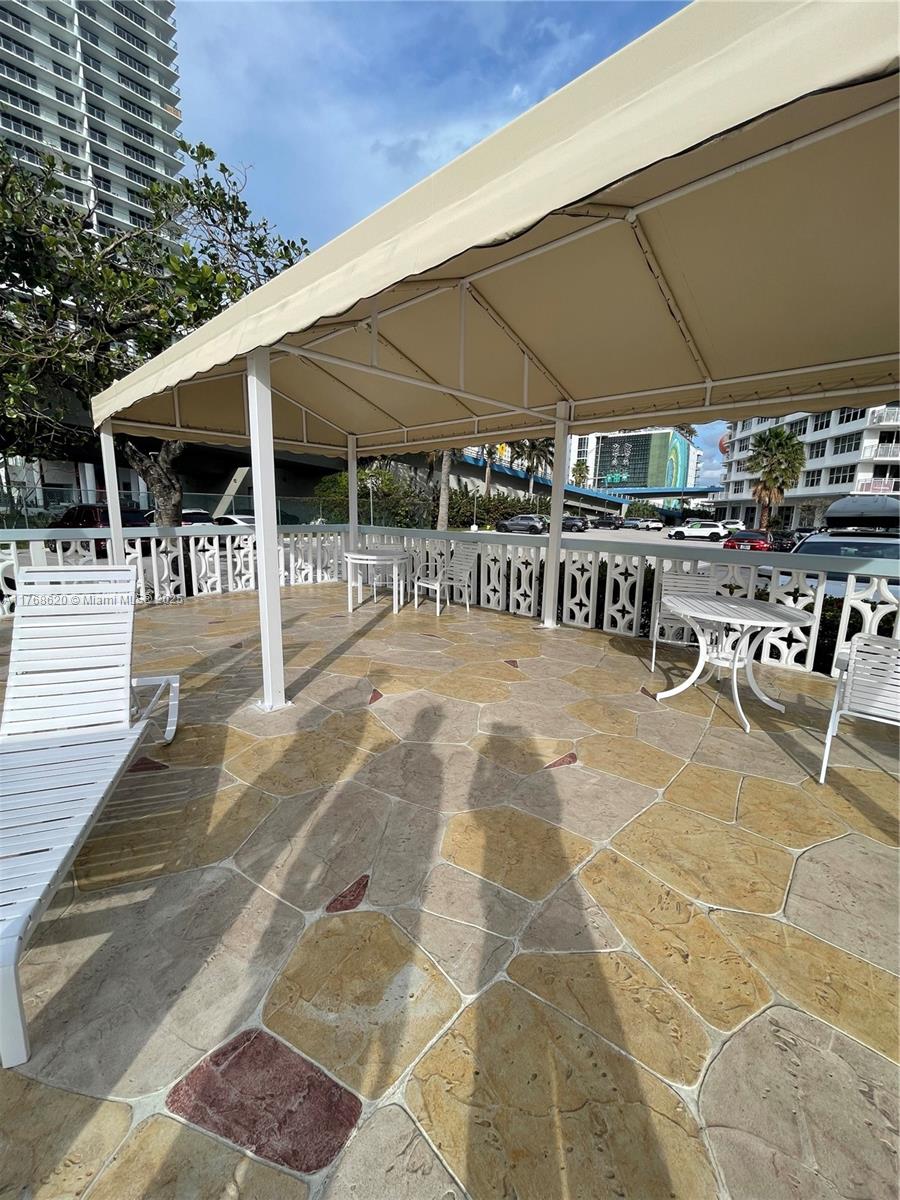 IMPERIAL TOWERS NORTH CON - Residential