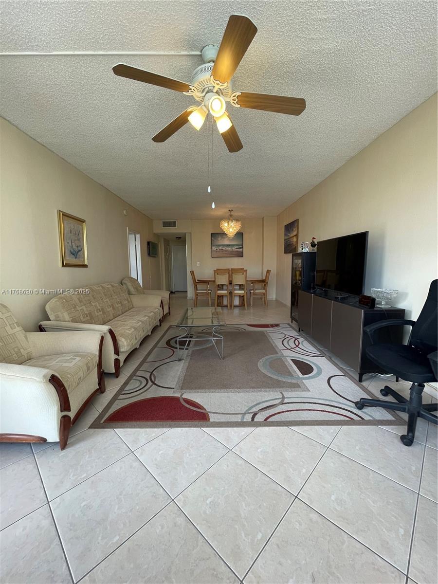 IMPERIAL TOWERS NORTH CON - Residential