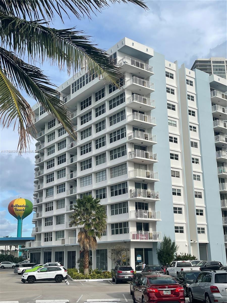 IMPERIAL TOWERS NORTH CON - Residential