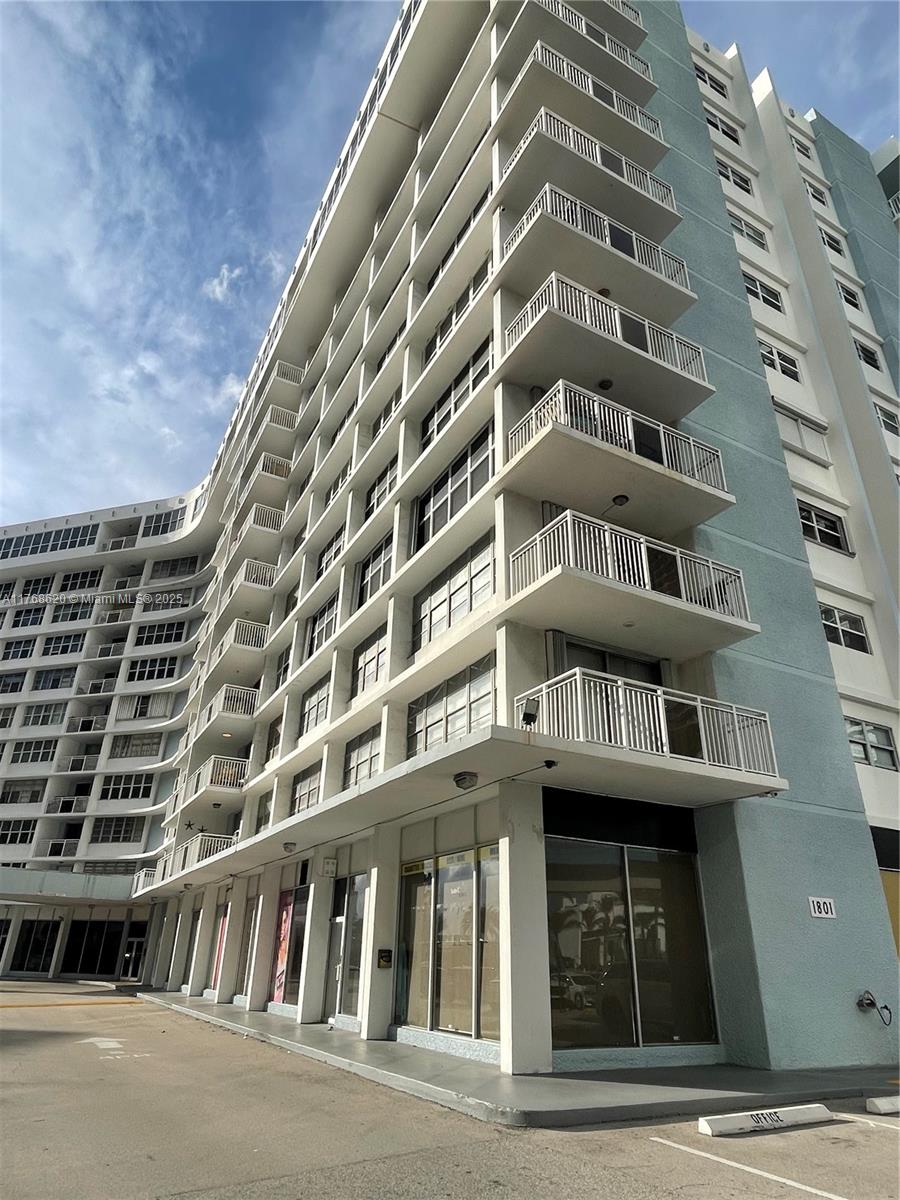 IMPERIAL TOWERS NORTH CON - Residential