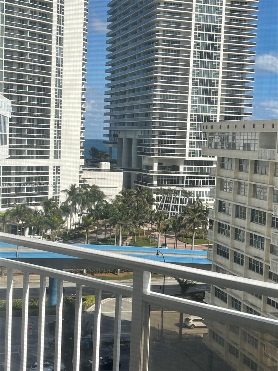 IMPERIAL TOWERS NORTH CON - Residential