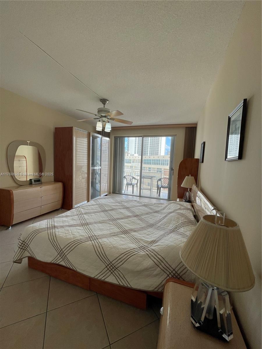 IMPERIAL TOWERS NORTH CON - Residential