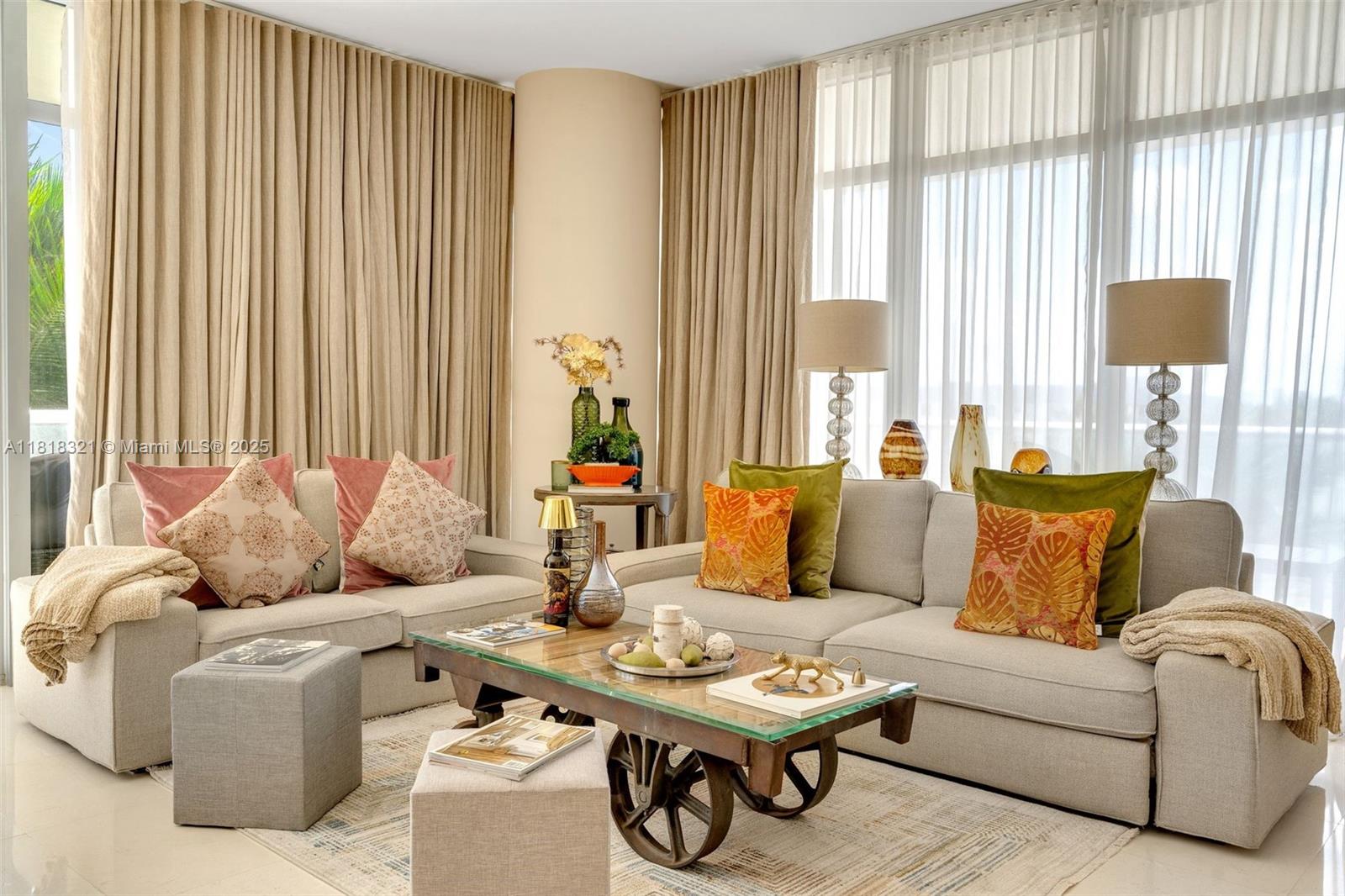 3737 Collins Ave S-403