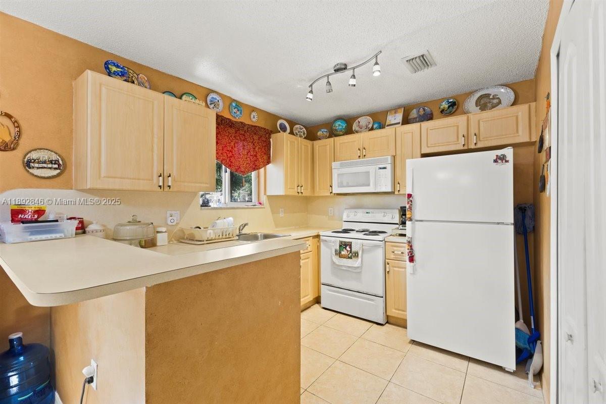 PRESERVE AT WALNUT CREEK - Residential