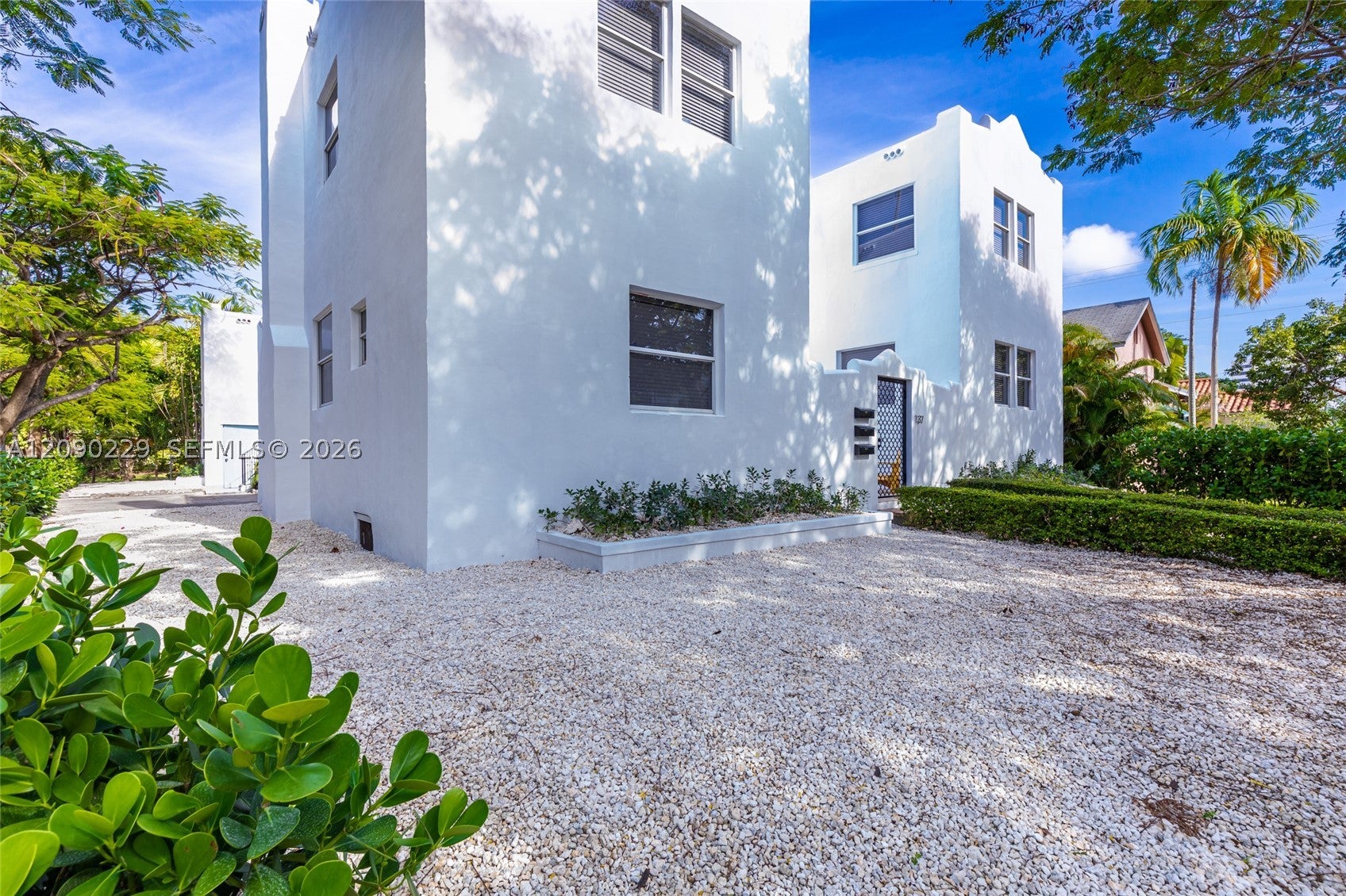 137 NE 47th St