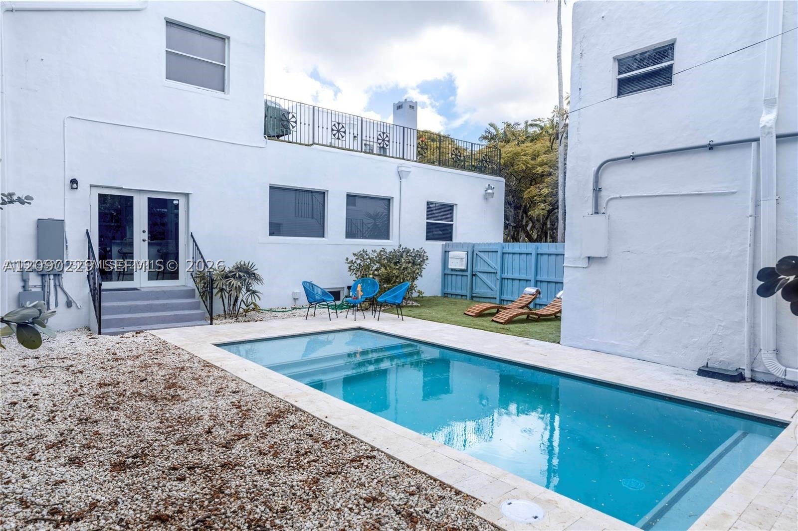 137 NE 47th St