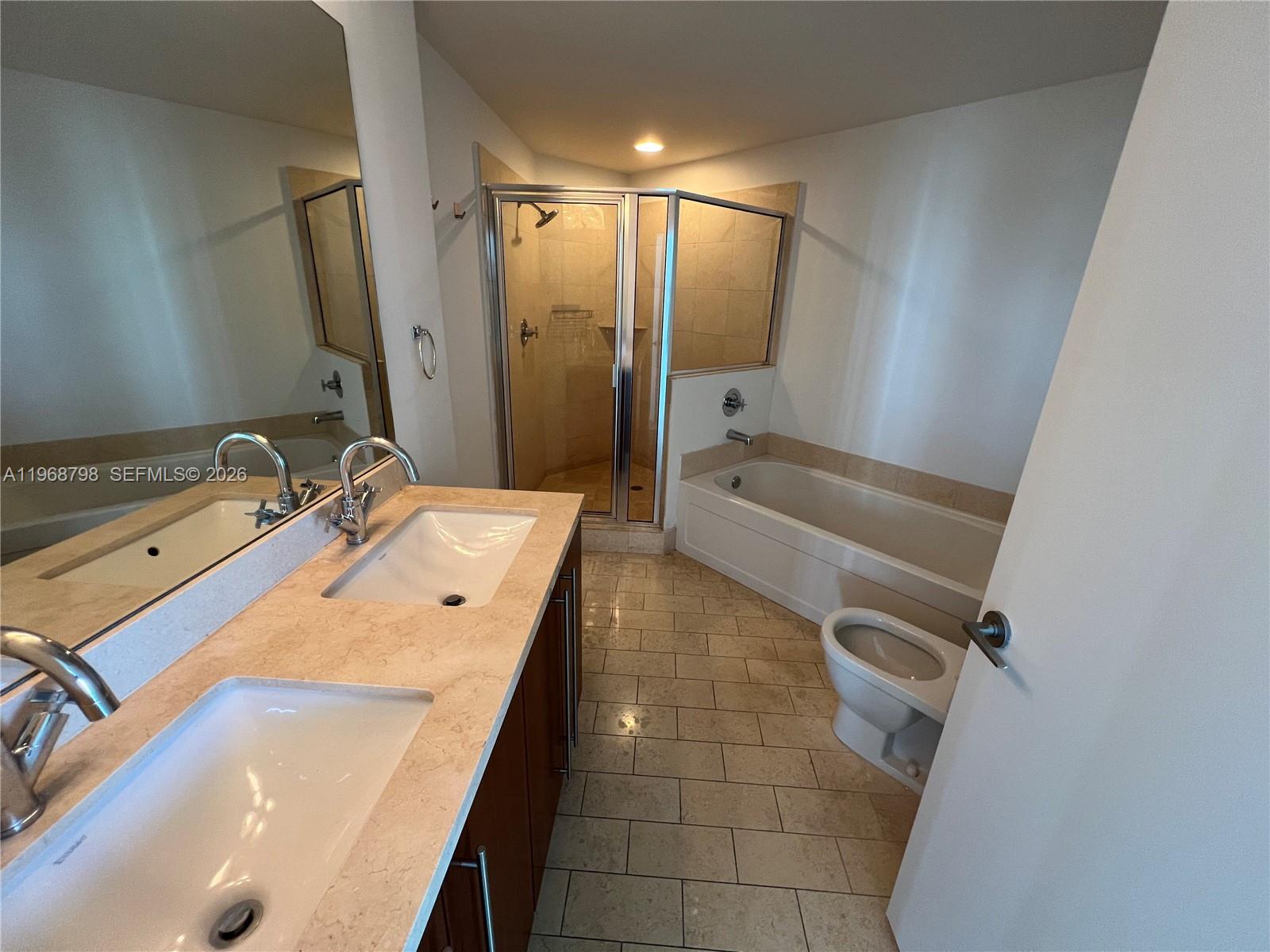 THE AXIS ON BRICKELL COND - Residential Lease