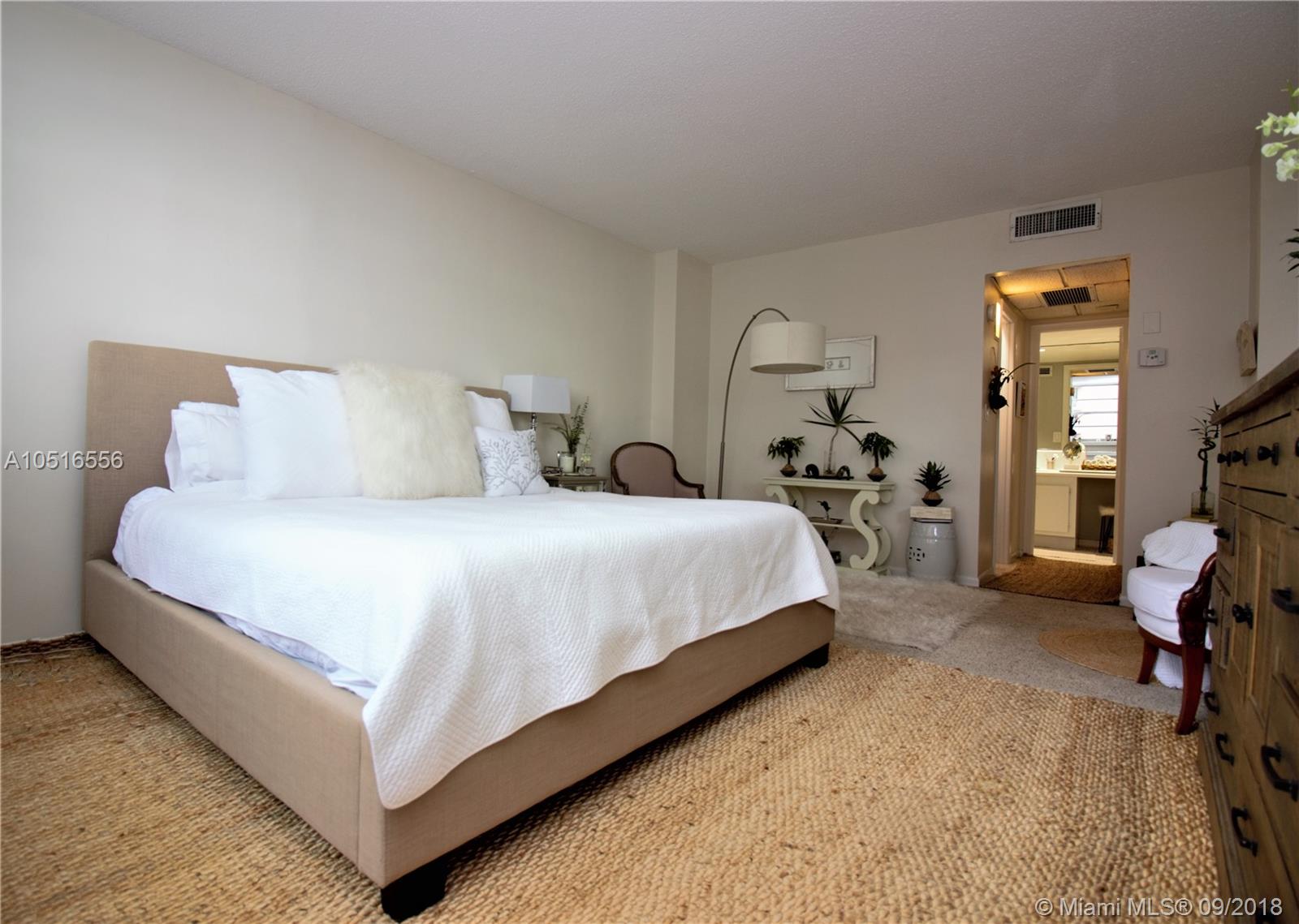 GABLES WATERWAY TOWERS CO - Residential Lease