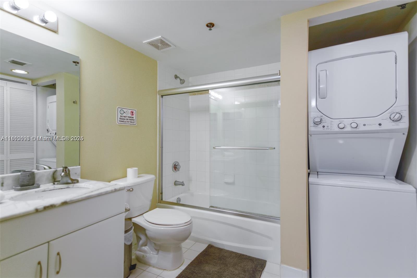 THE CLUB AT BRICKELL BAY - Residential