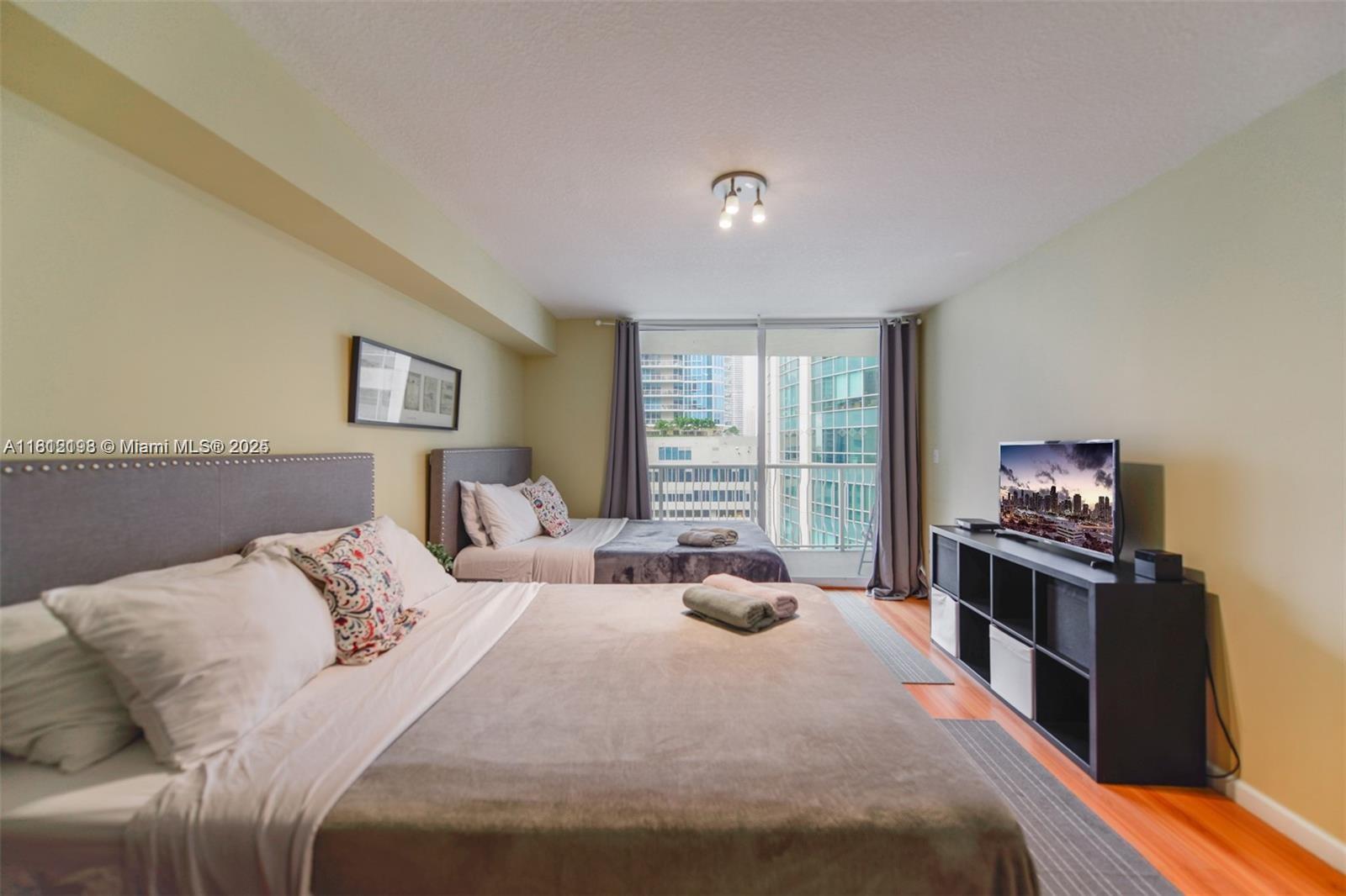 THE CLUB AT BRICKELL BAY - Residential