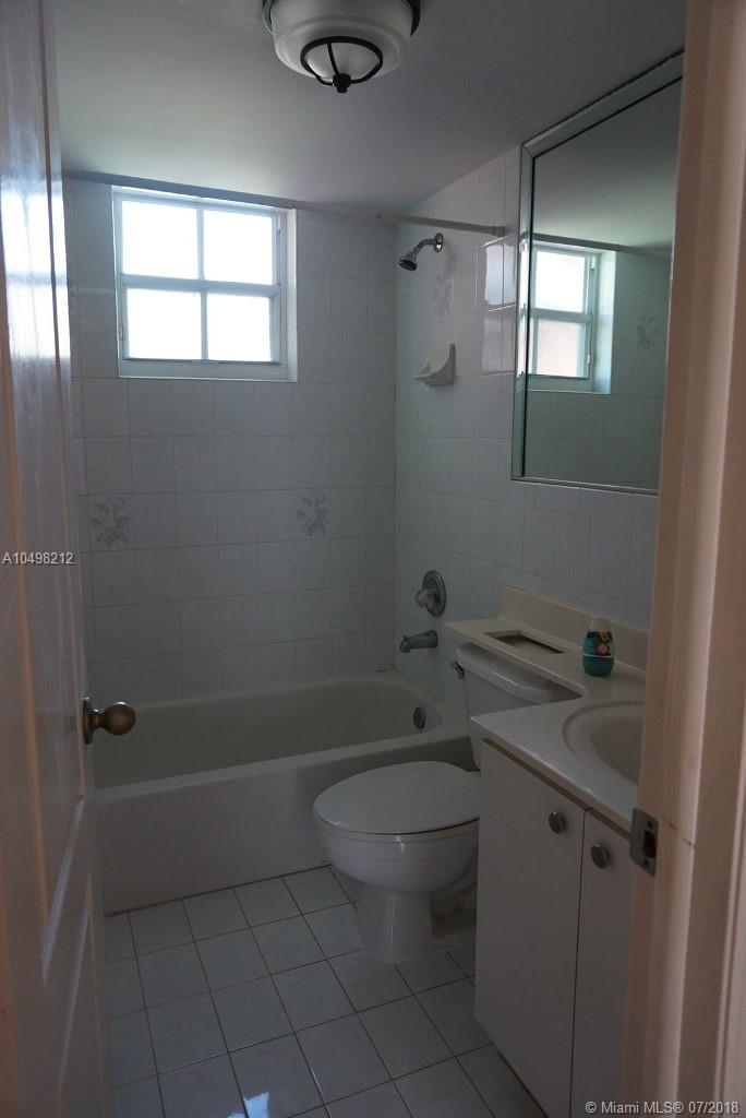 LE MIRAGE - Residential Lease