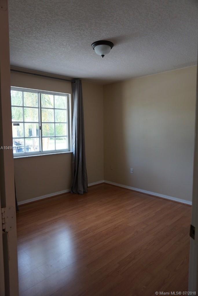 LE MIRAGE - Residential Lease