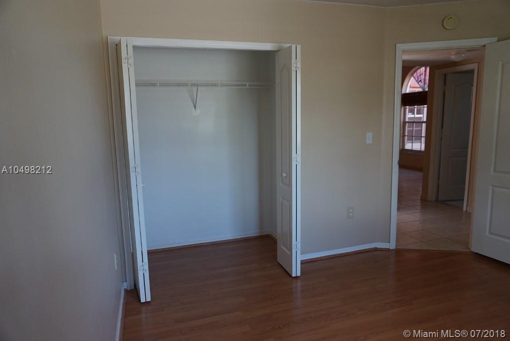 LE MIRAGE - Residential Lease