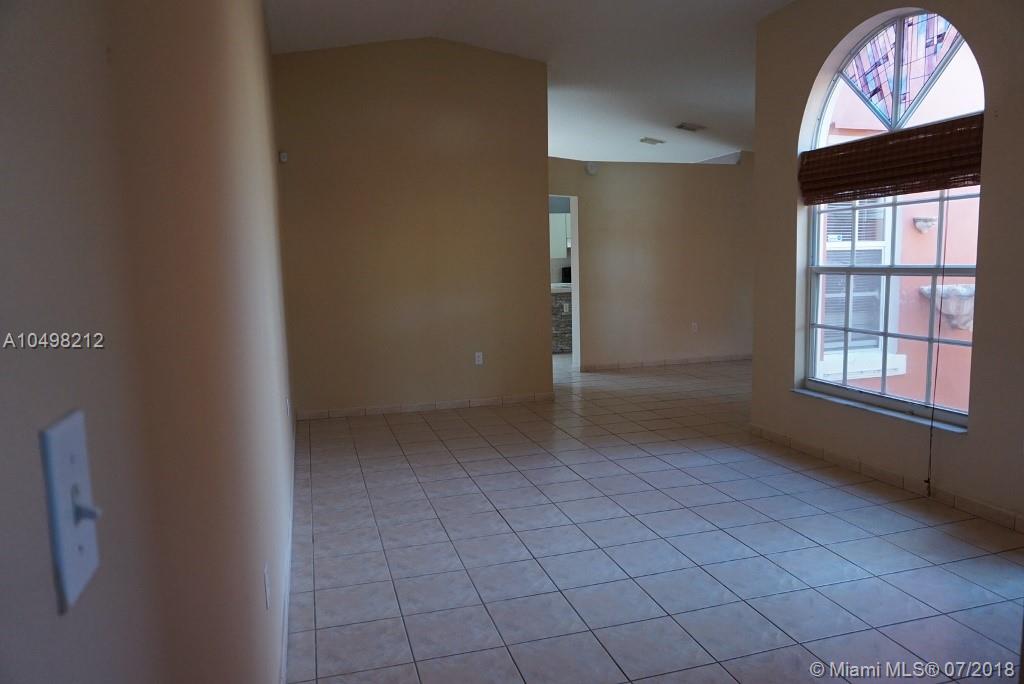 LE MIRAGE - Residential Lease