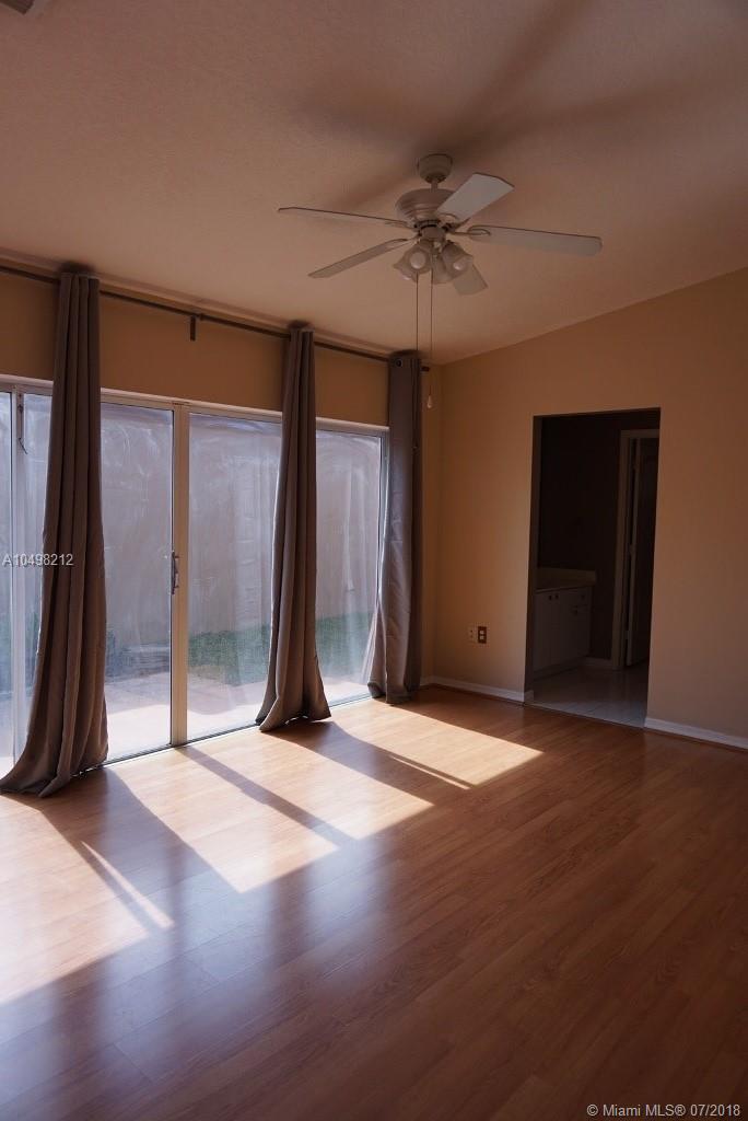 LE MIRAGE - Residential Lease