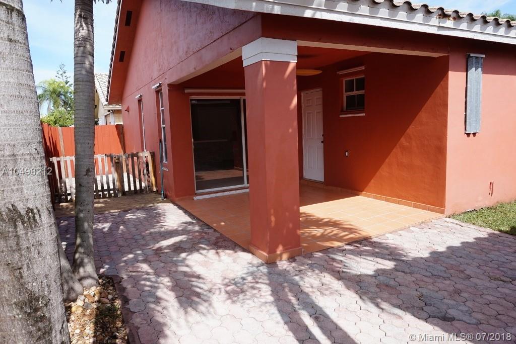 LE MIRAGE - Residential Lease