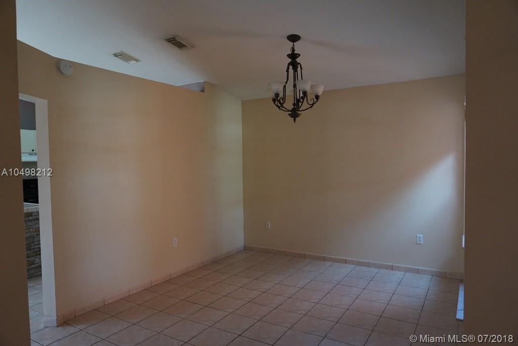 LE MIRAGE - Residential Lease