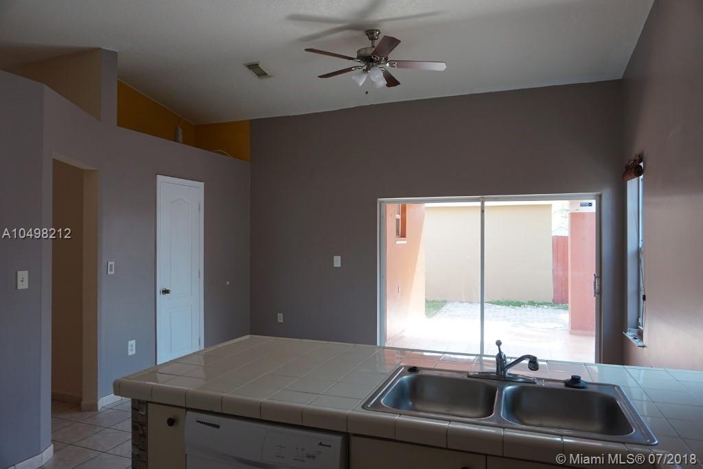 LE MIRAGE - Residential Lease