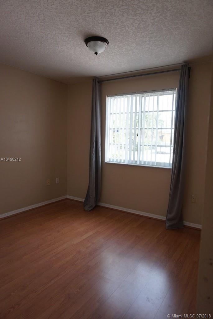 LE MIRAGE - Residential Lease