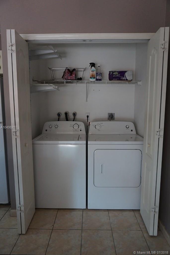 LE MIRAGE - Residential Lease