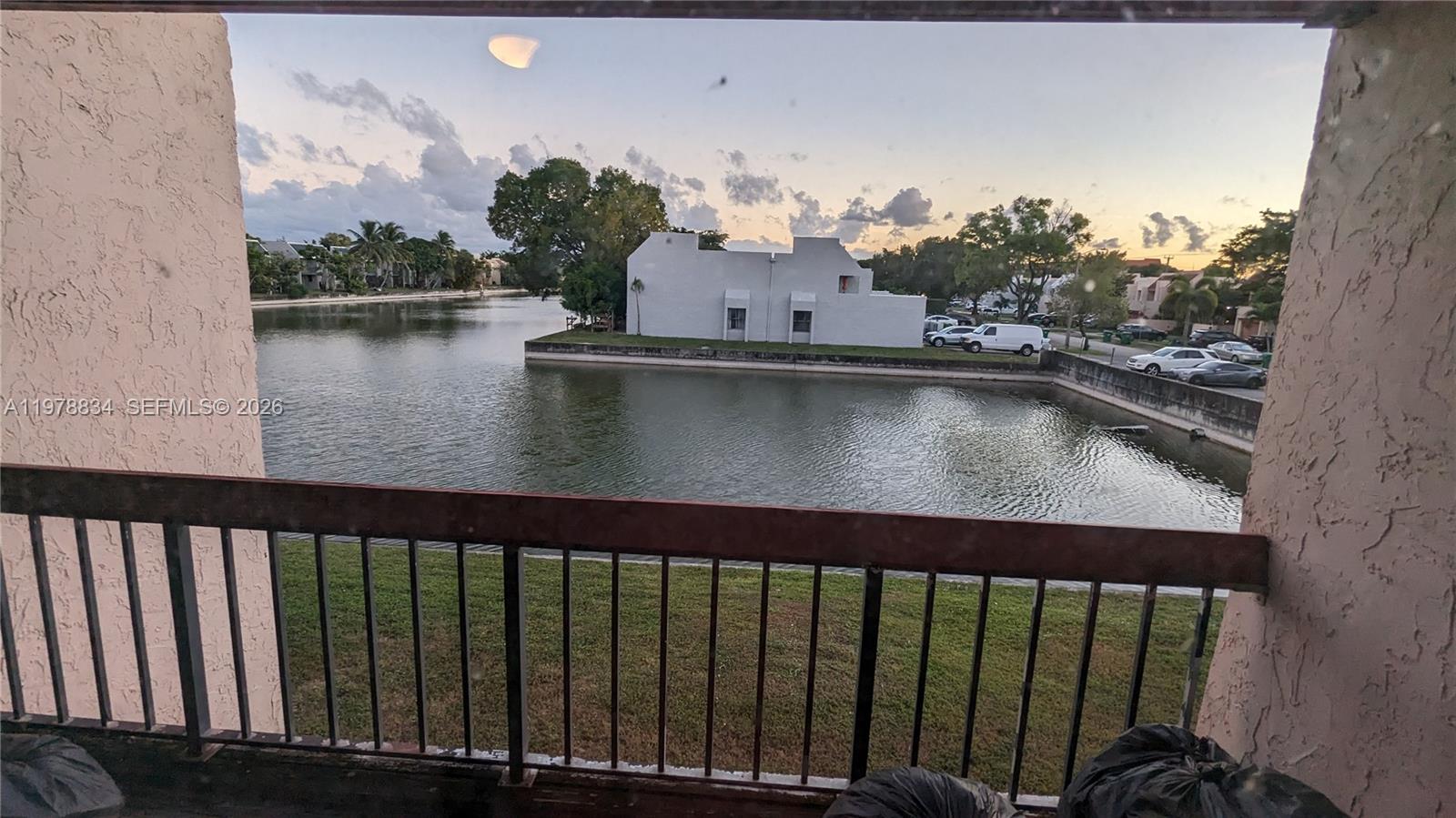 WIMBLEDON TOWNHOUSE III-7 - Residential