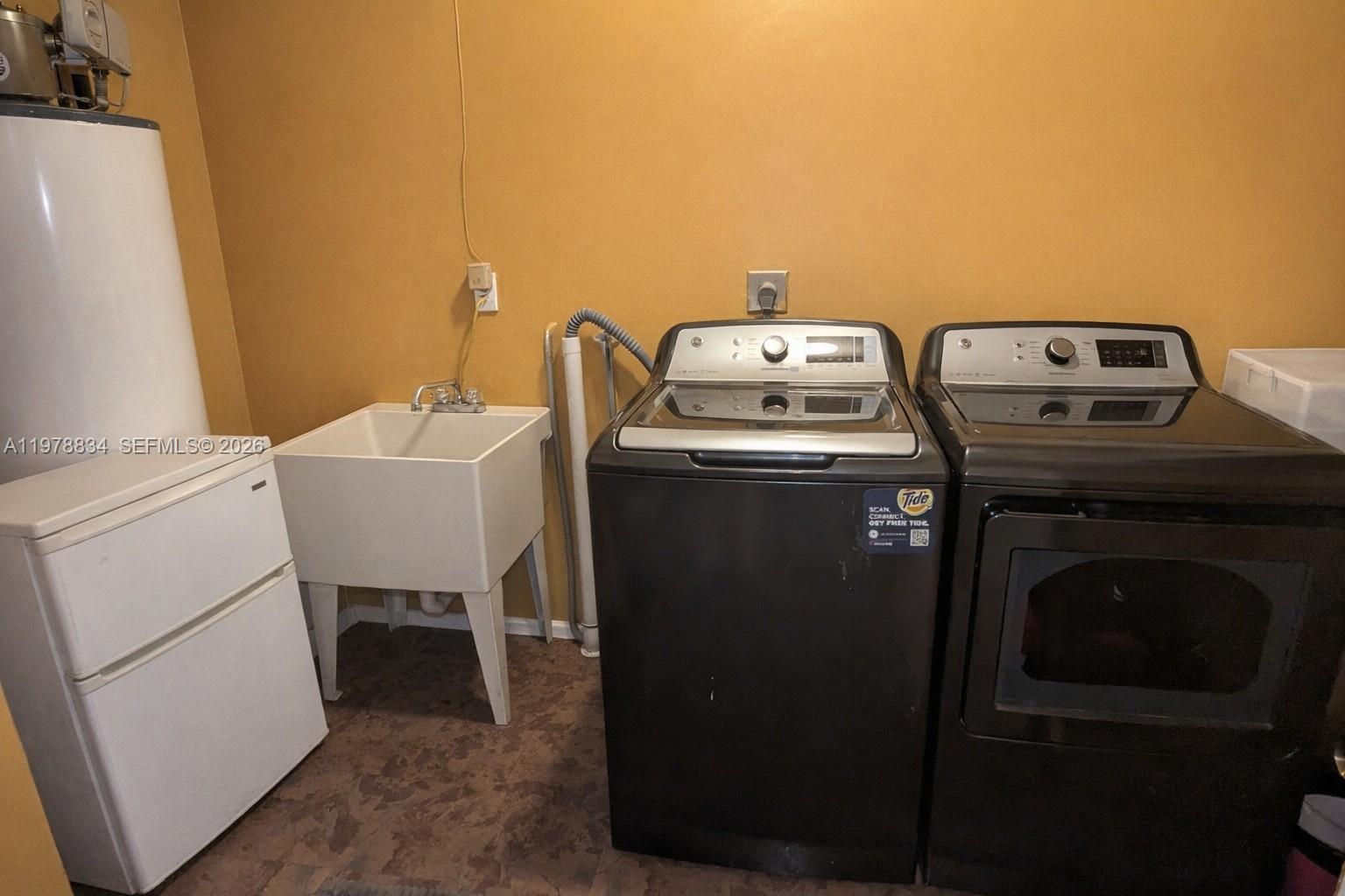 WIMBLEDON TOWNHOUSE III-7 - Residential