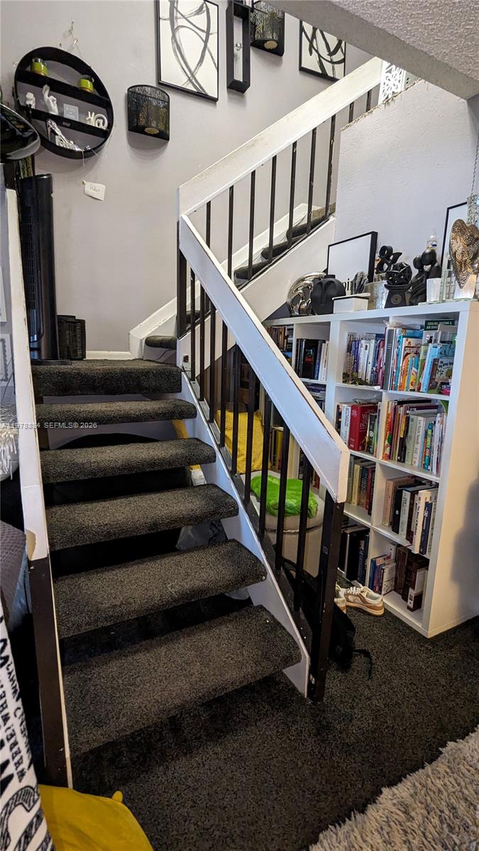 WIMBLEDON TOWNHOUSE III-7 - Residential