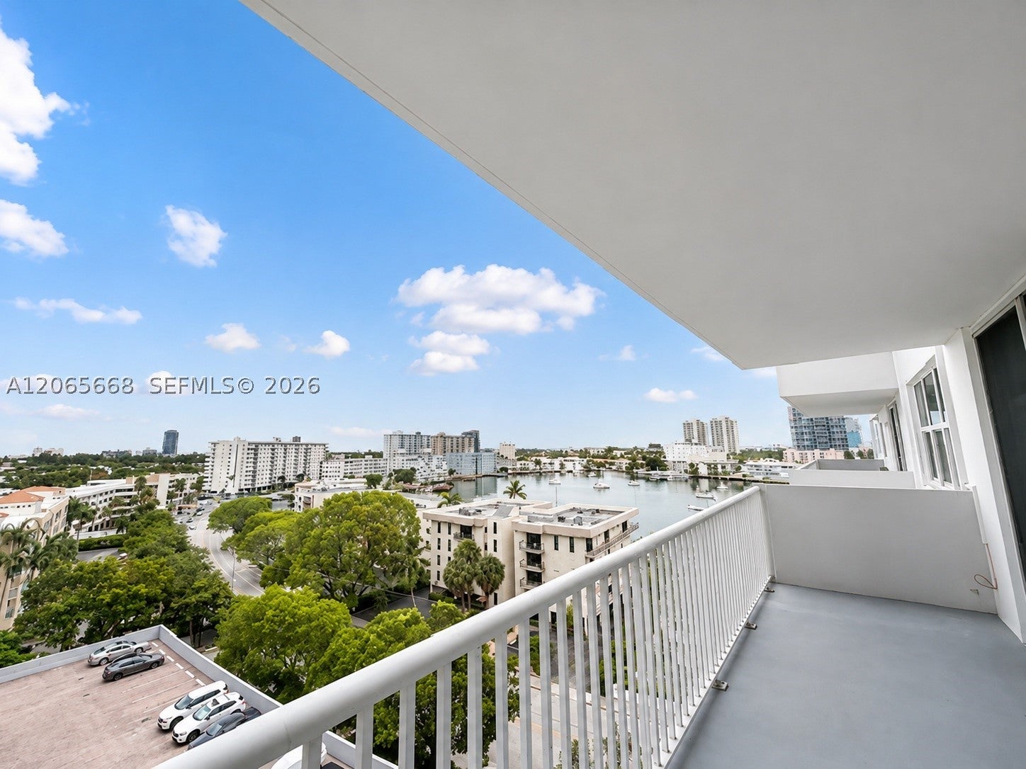 137 Golden Isles Dr 912 - Image 1