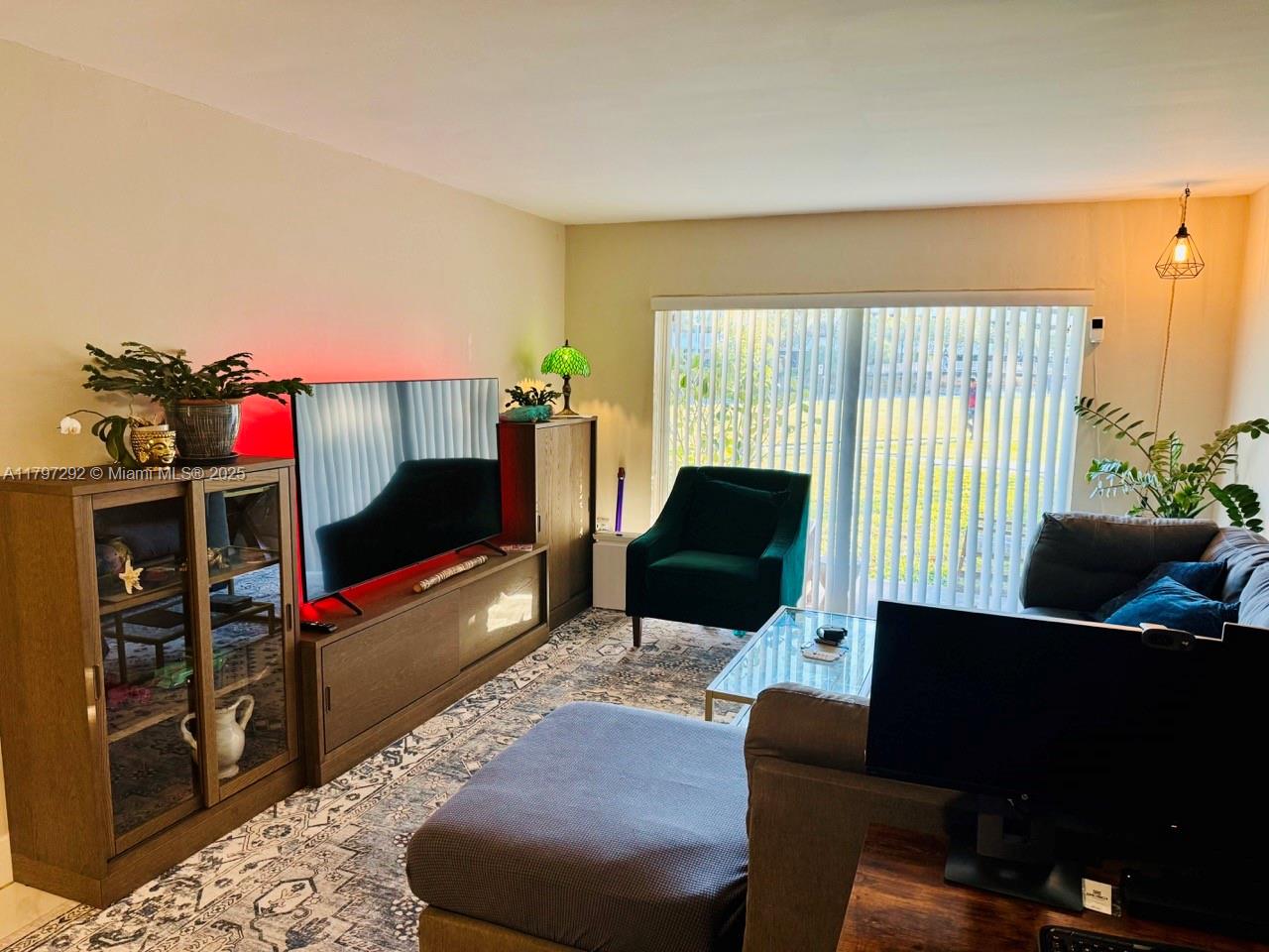 7348 Sw 82nd St C117, Miami, Broward County, Florida - 2 Bedrooms  
1 Bathrooms - 