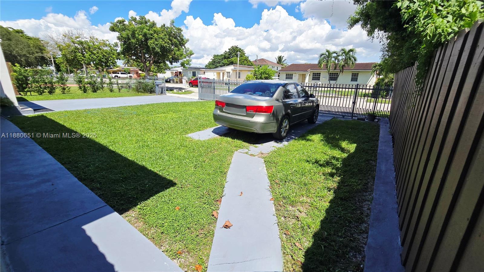 PRINCESS PARK MANOR - Residential