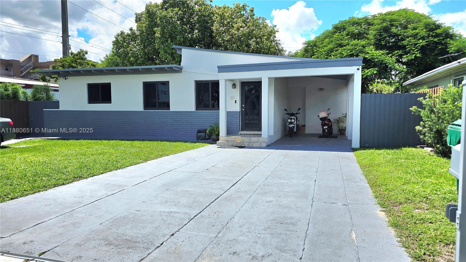 PRINCESS PARK MANOR - Residential