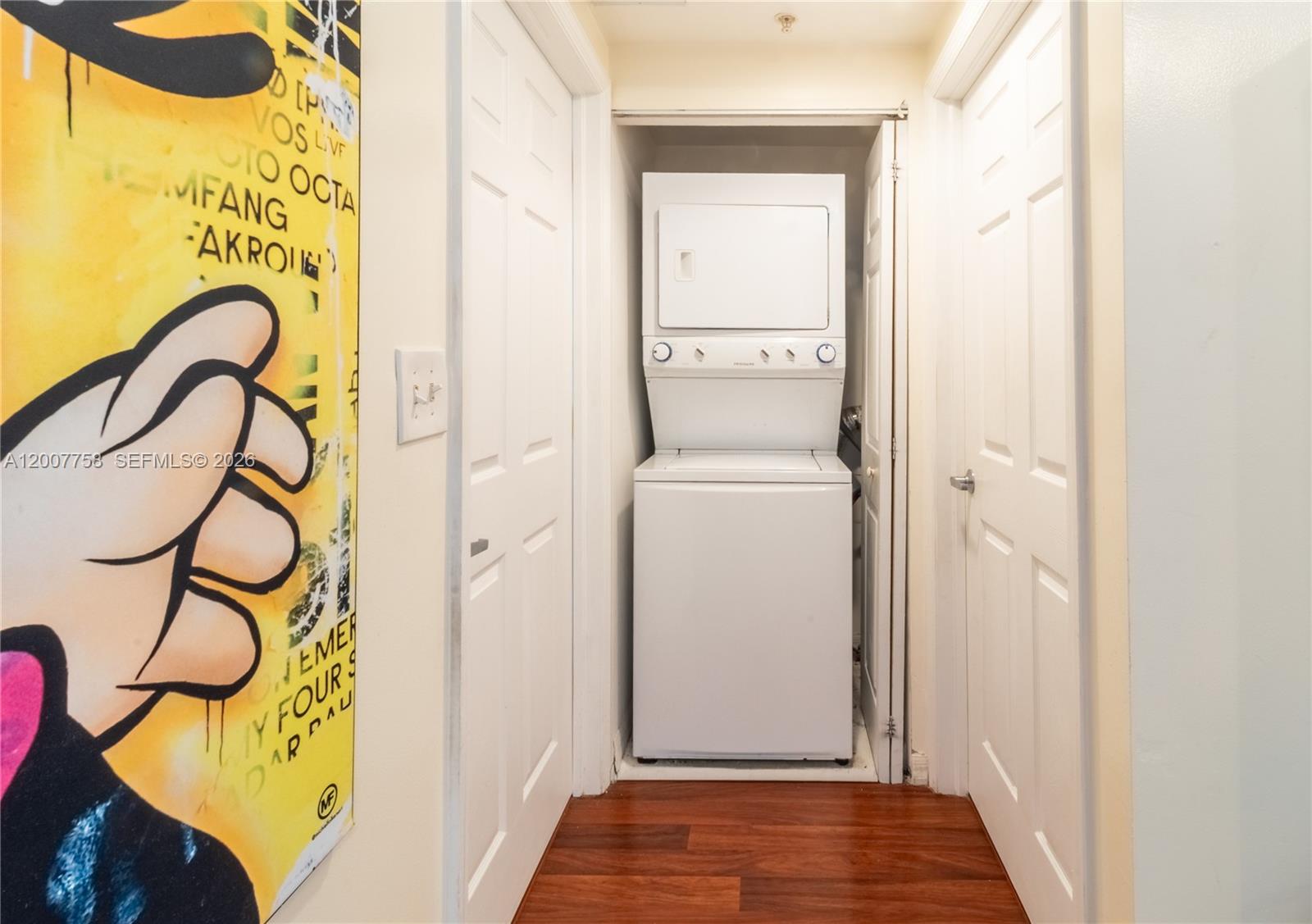 1800 BISCAYNE PLAZA CONDO - Residential