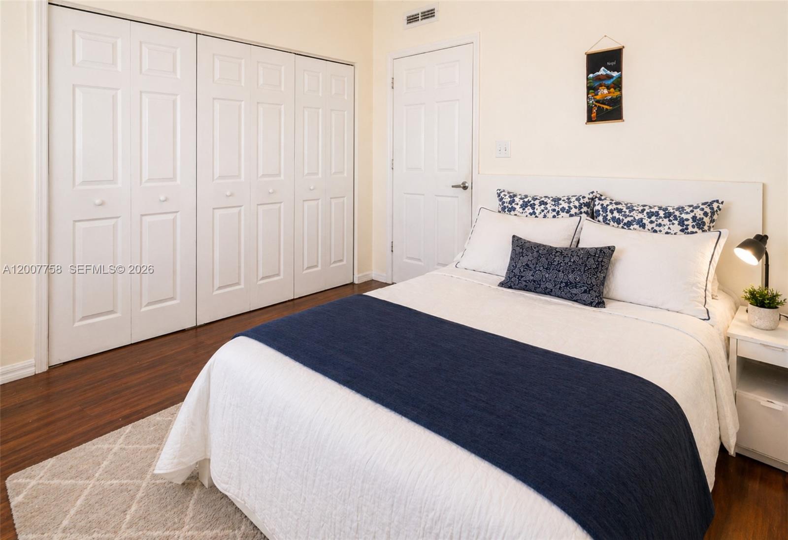 1800 BISCAYNE PLAZA CONDO - Residential