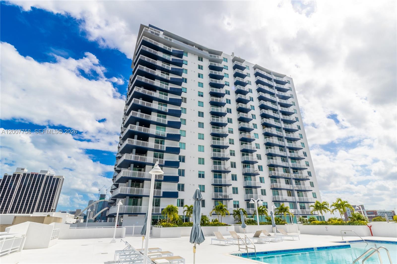 1800 BISCAYNE PLAZA CONDO - Residential