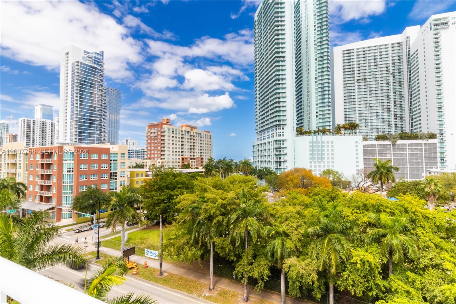 1800 BISCAYNE PLAZA CONDO - Residential