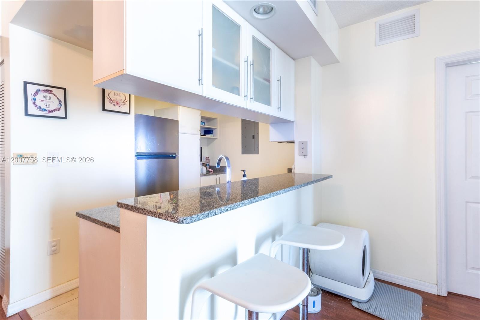 1800 BISCAYNE PLAZA CONDO - Residential