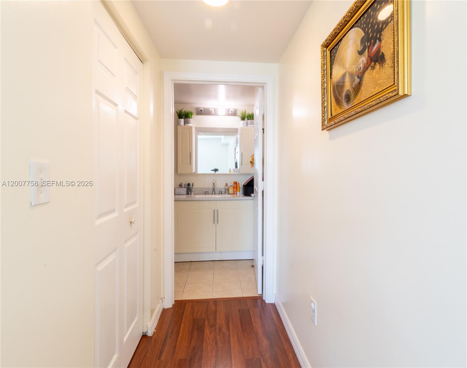 1800 BISCAYNE PLAZA CONDO - Residential