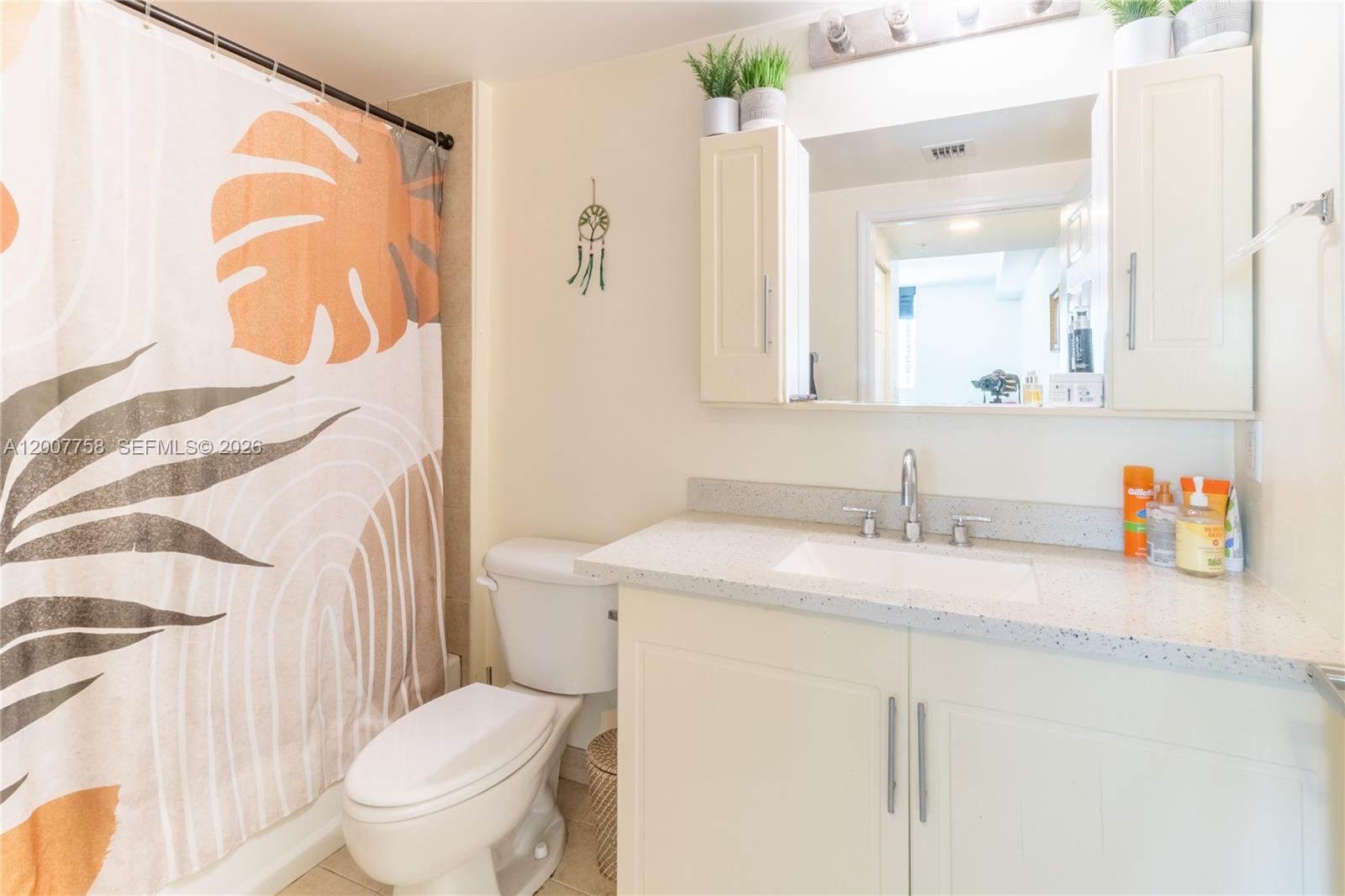 1800 BISCAYNE PLAZA CONDO - Residential