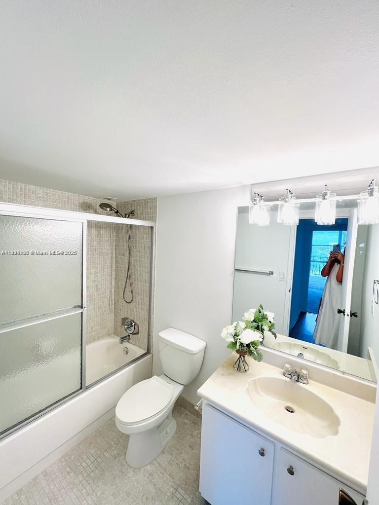 OCEANVIEW PARK CONDO - Residential Lease