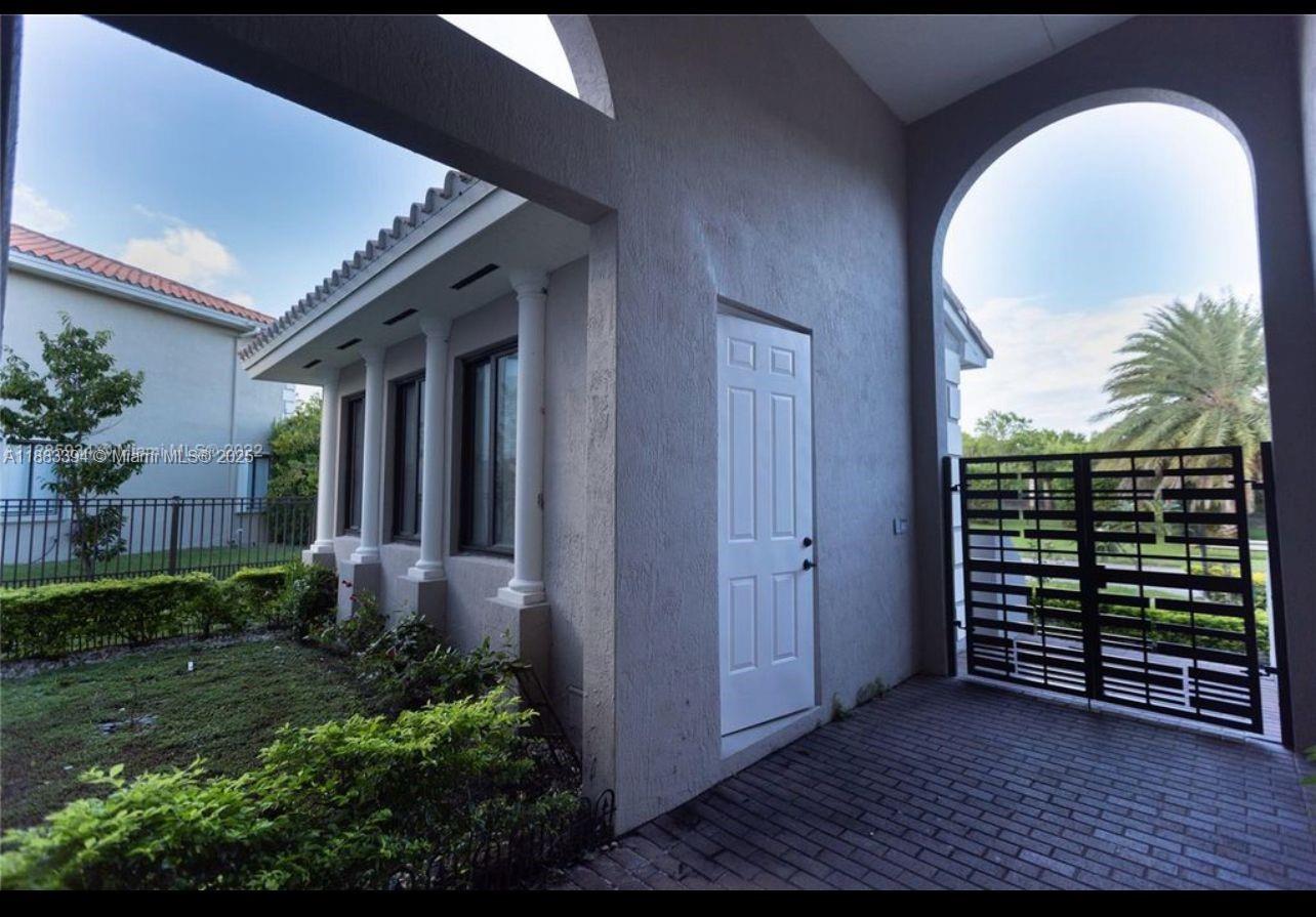 CUTLER CAY - Residential