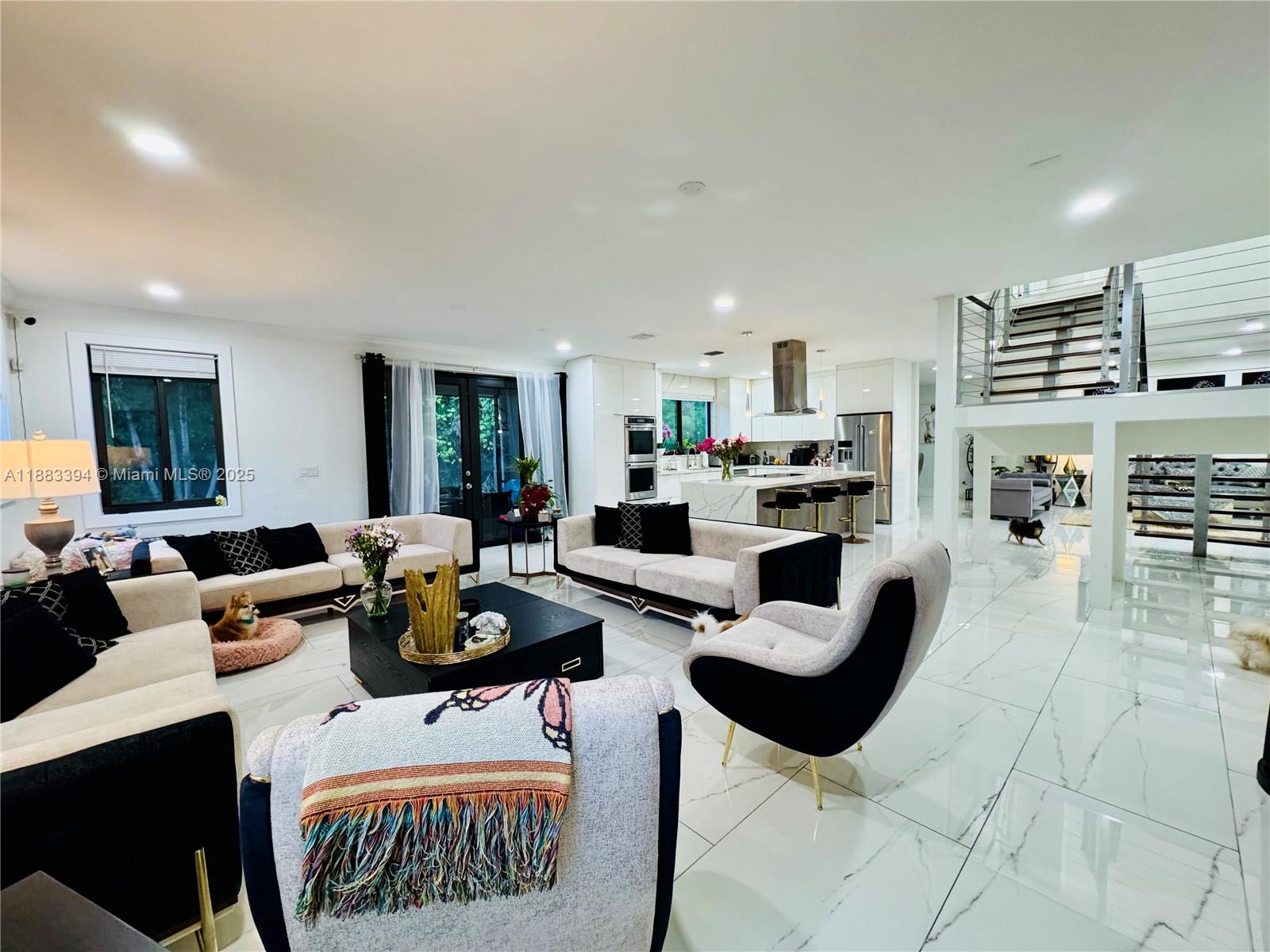 CUTLER CAY - Residential