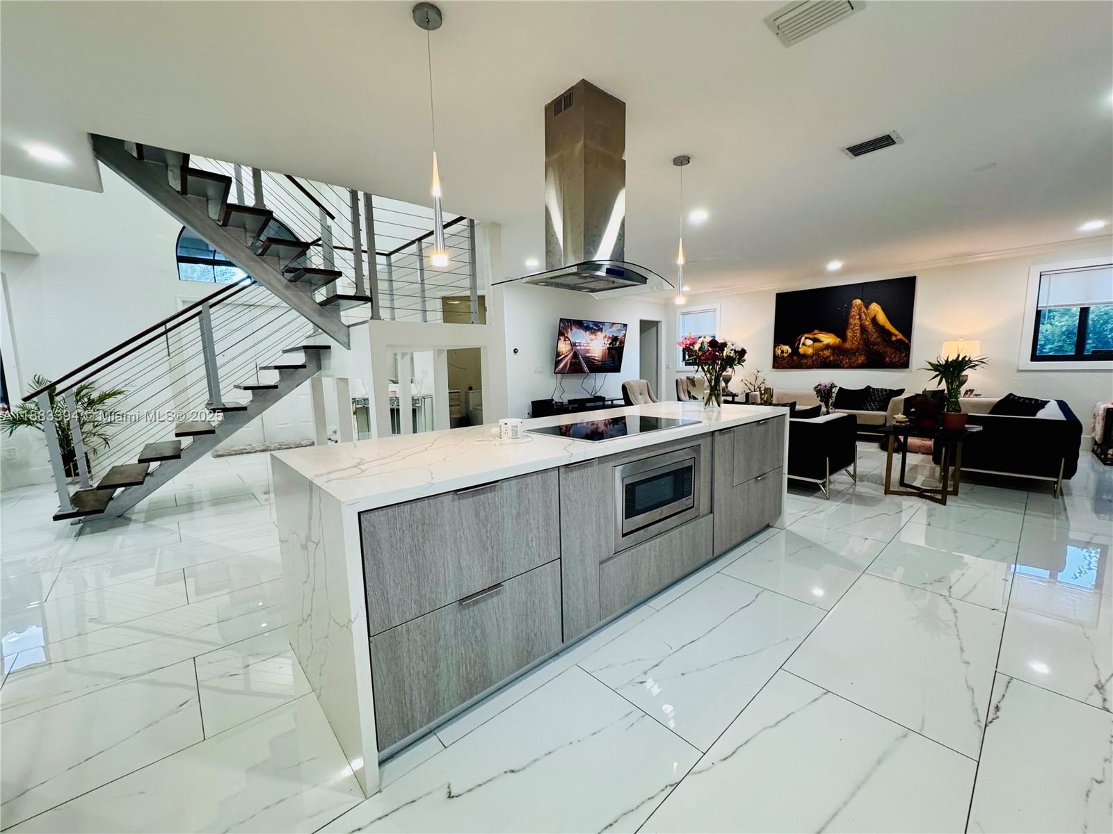 CUTLER CAY - Residential