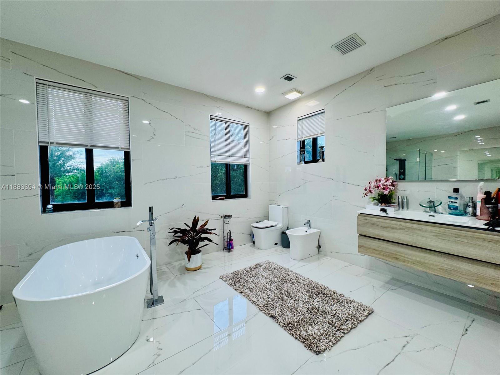 CUTLER CAY - Residential