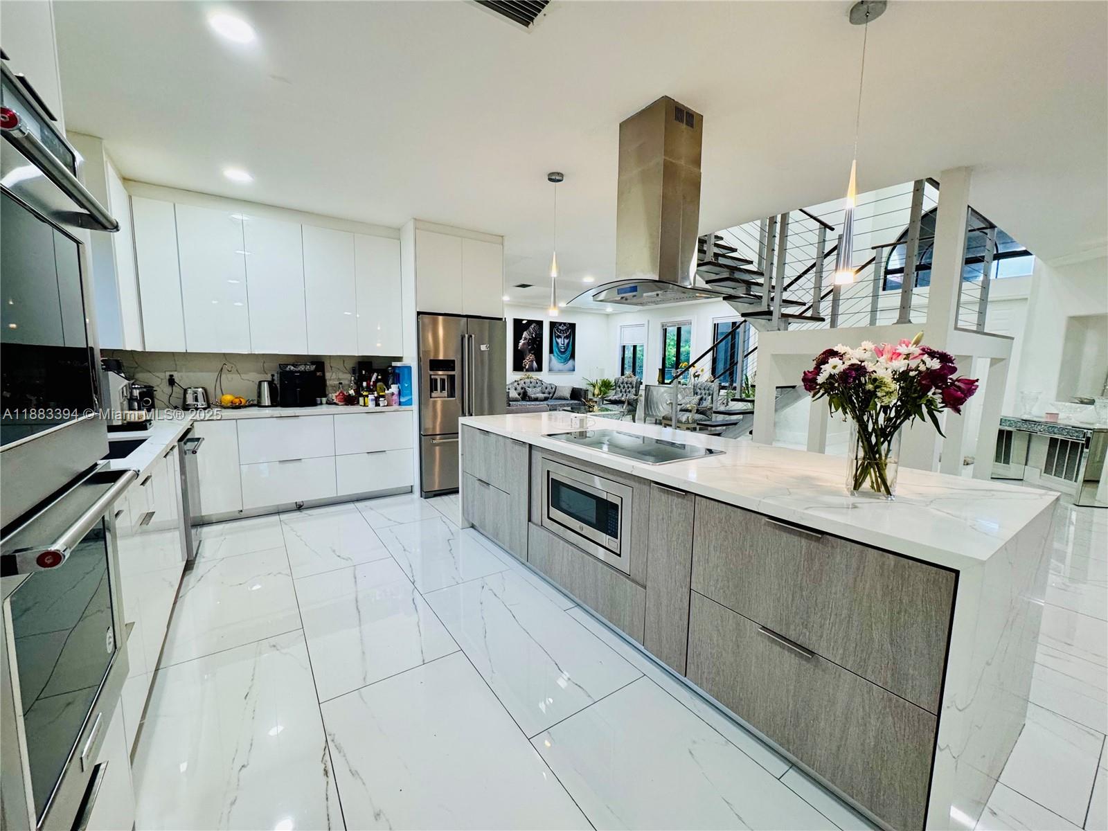CUTLER CAY - Residential