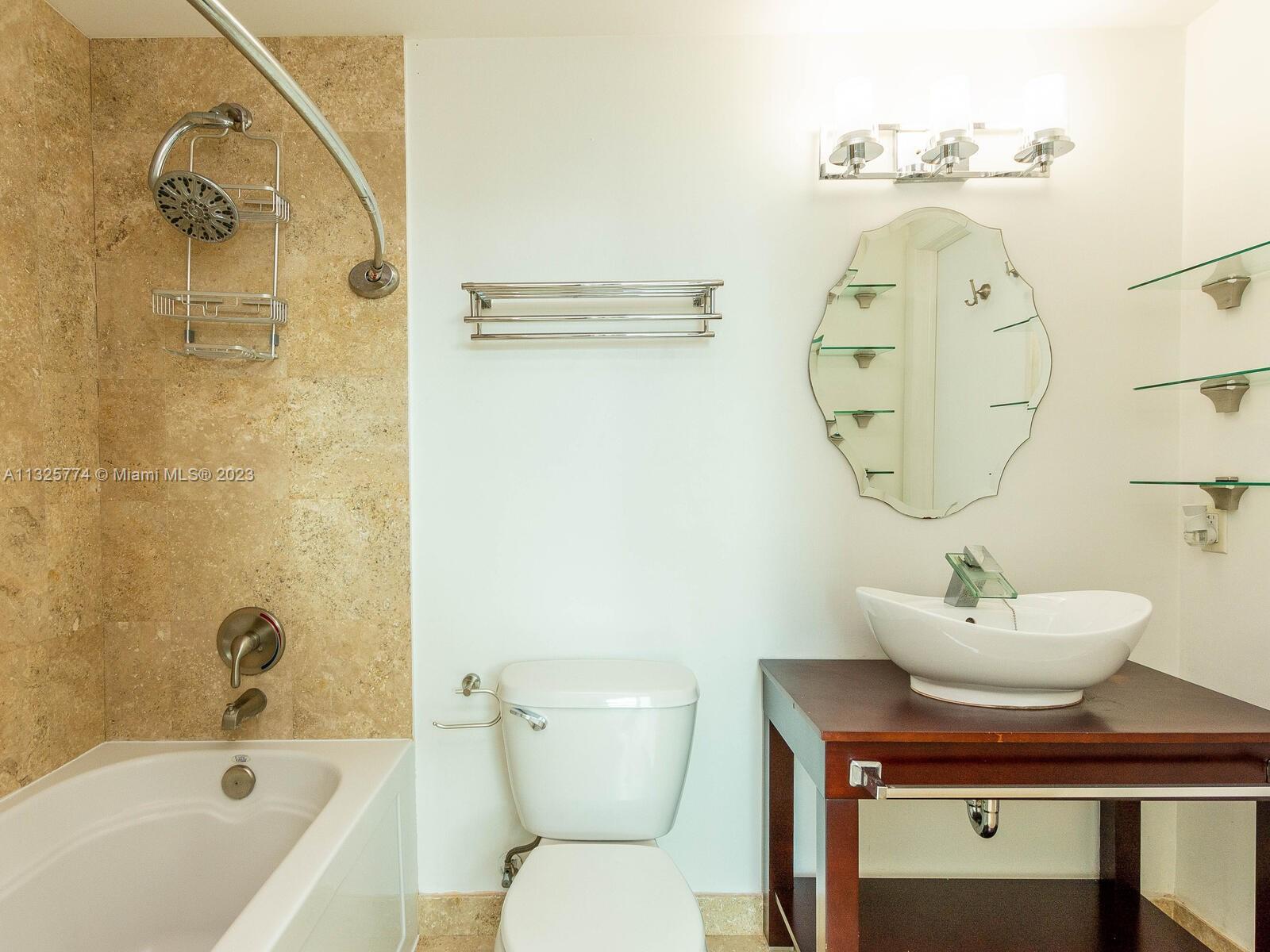 WIND CONDO - Residential