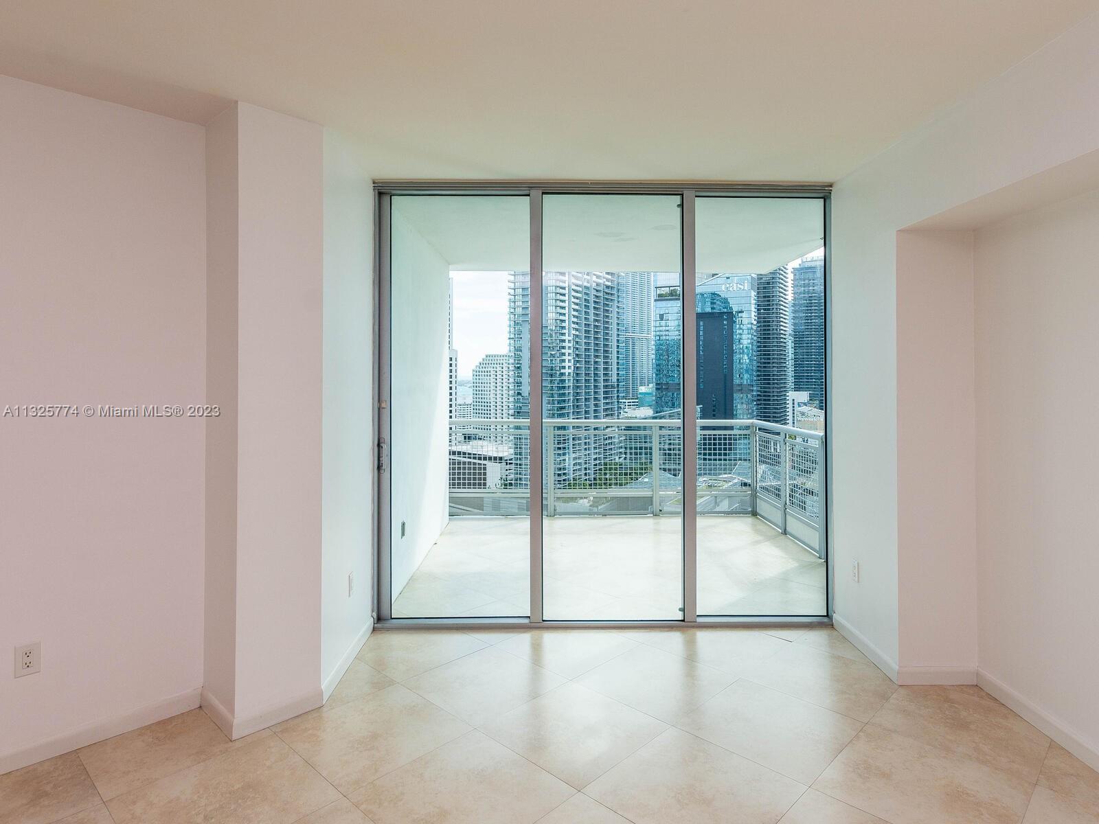 WIND CONDO - Residential