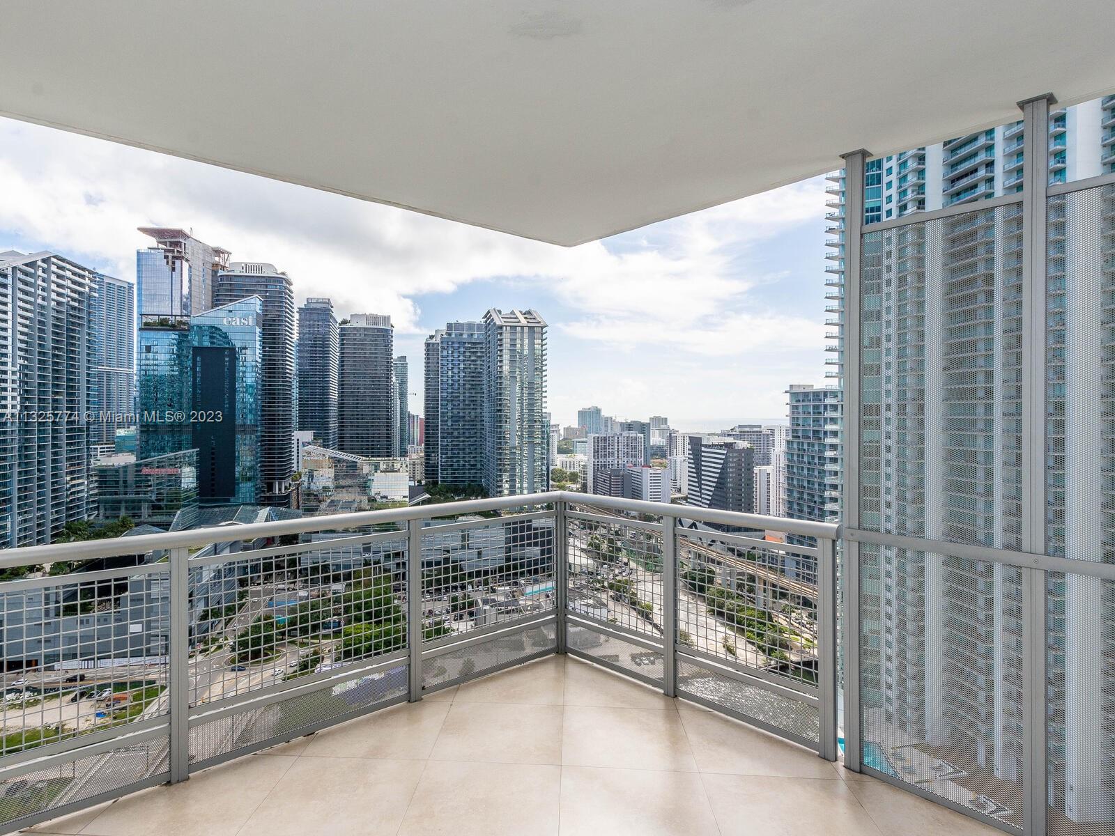 WIND CONDO - Residential